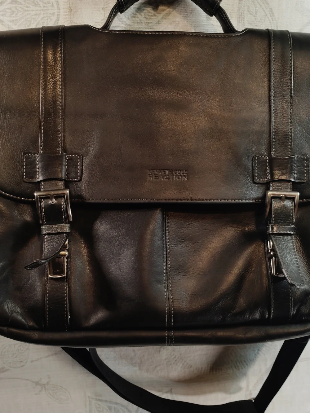 Kenneth Cole 